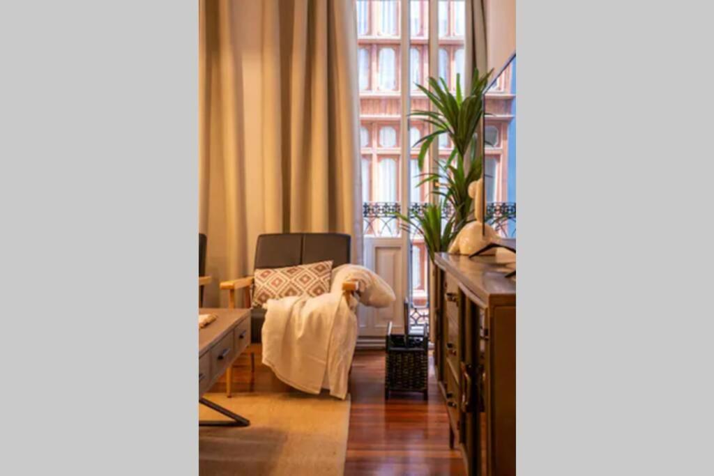 Exclusivo Apartamento En El Casco Viejo Bilbao Extérieur photo