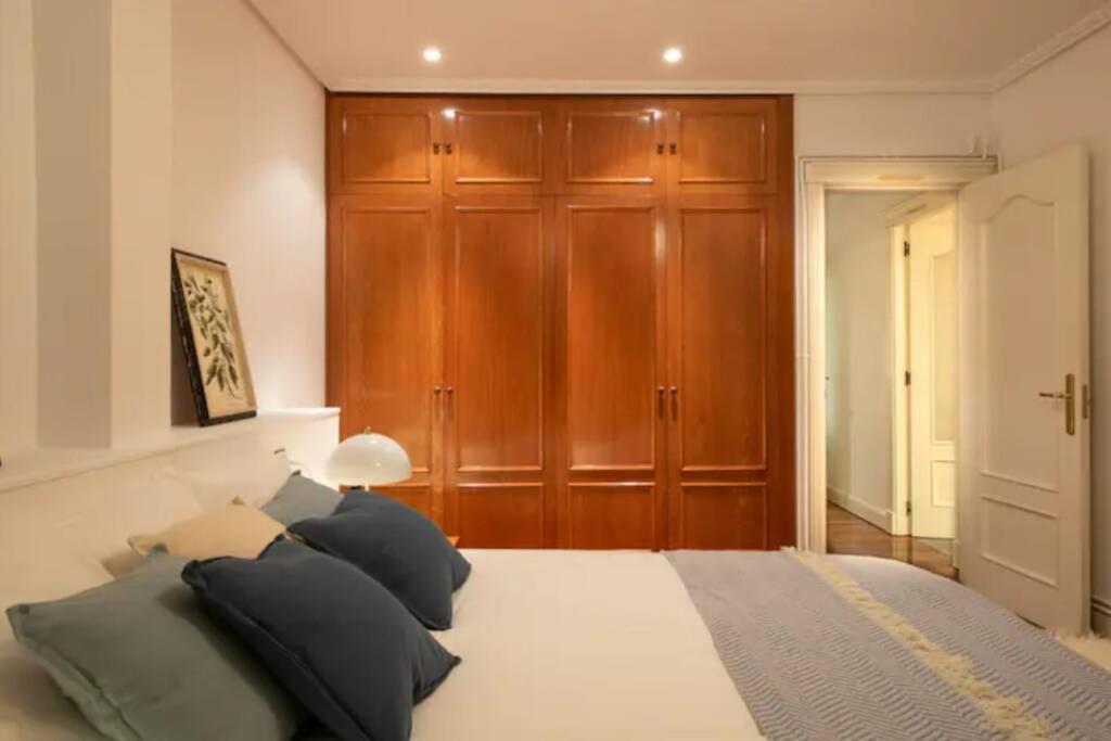 Exclusivo Apartamento En El Casco Viejo Bilbao Extérieur photo